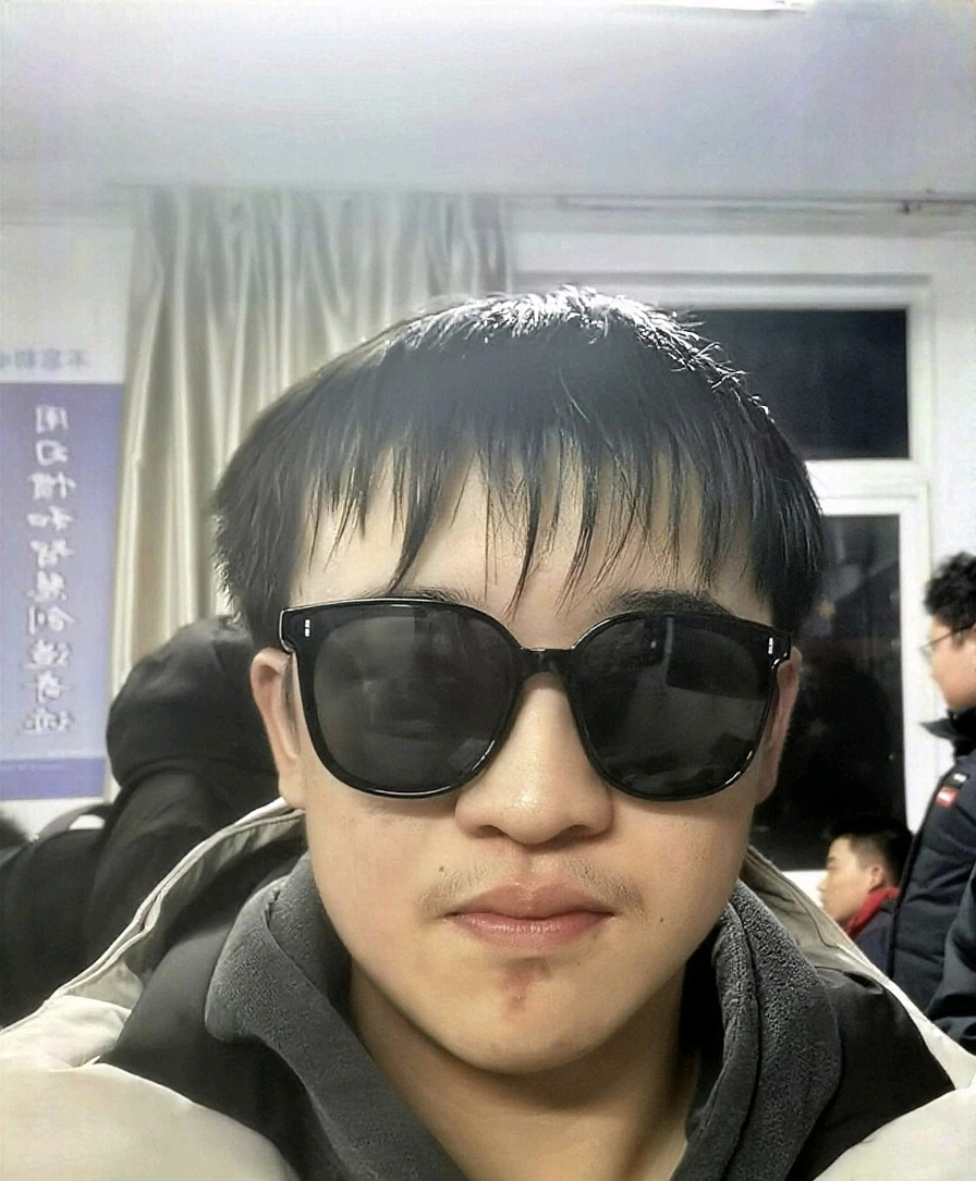 Zezhang Zhong (钟泽璋)