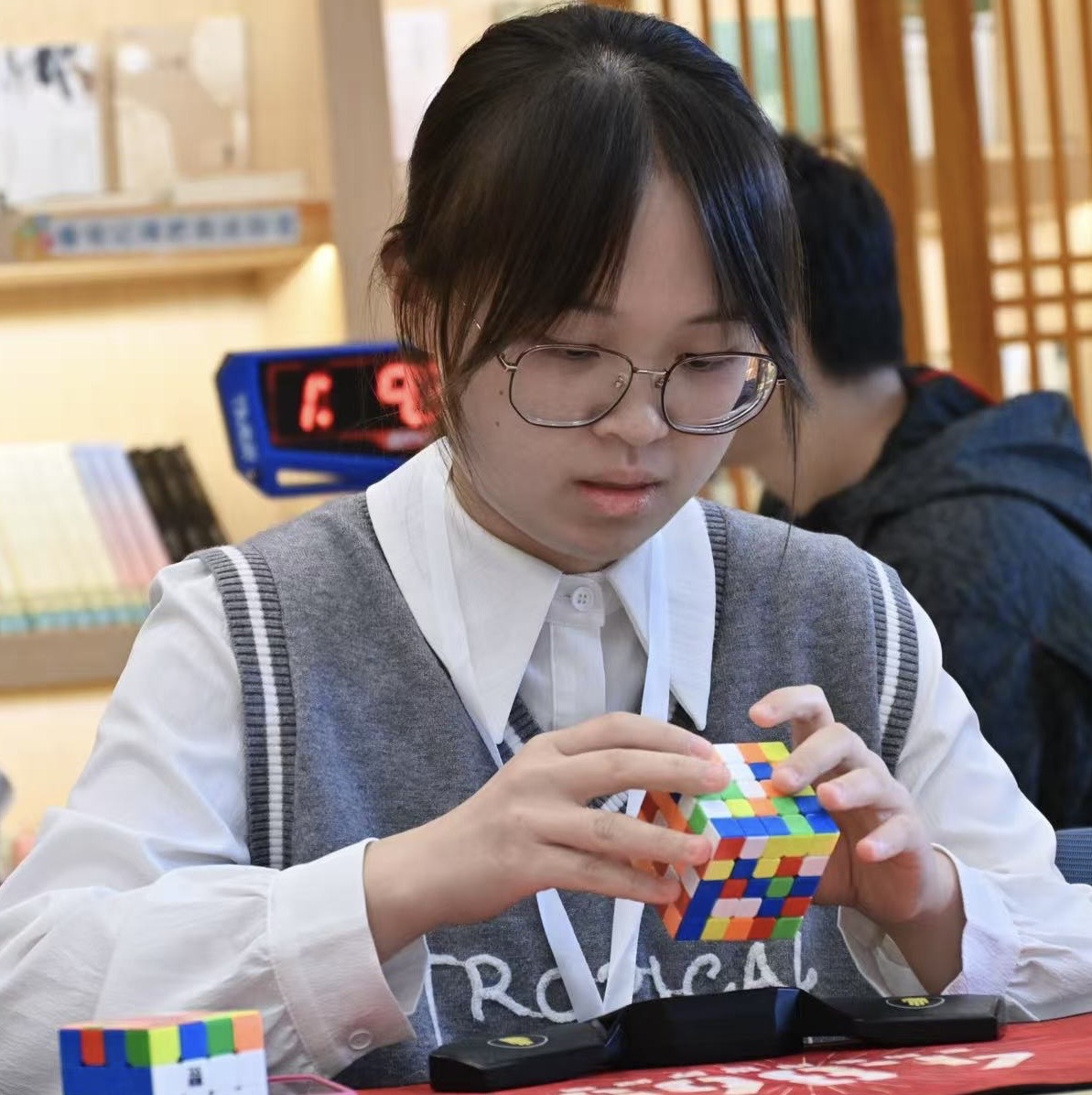 Shuyang Zhang (张舒洋)