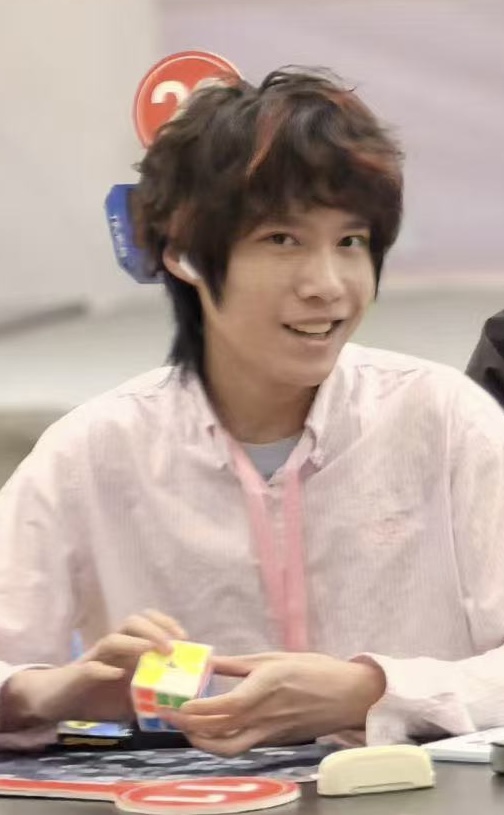 Zijia Liu (刘子甲)