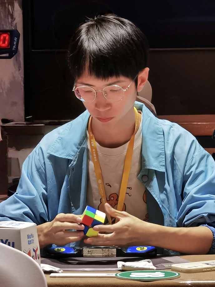 Xiyuan Yang (杨锡缘)