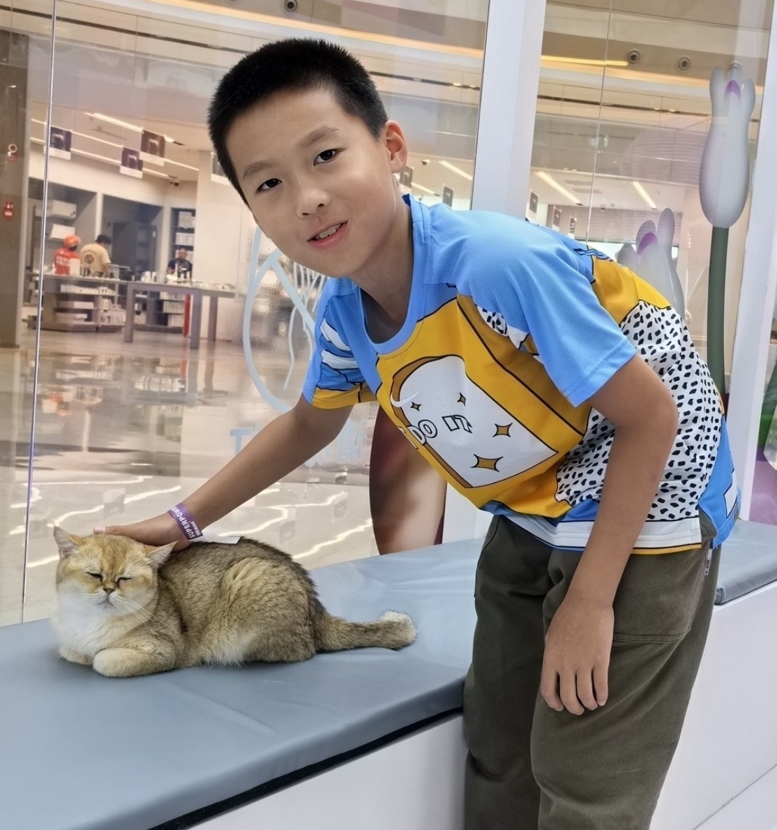 Yuzhi Wang (王彧之)