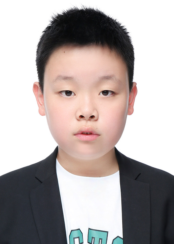 Zimin Zhang (章子敏)