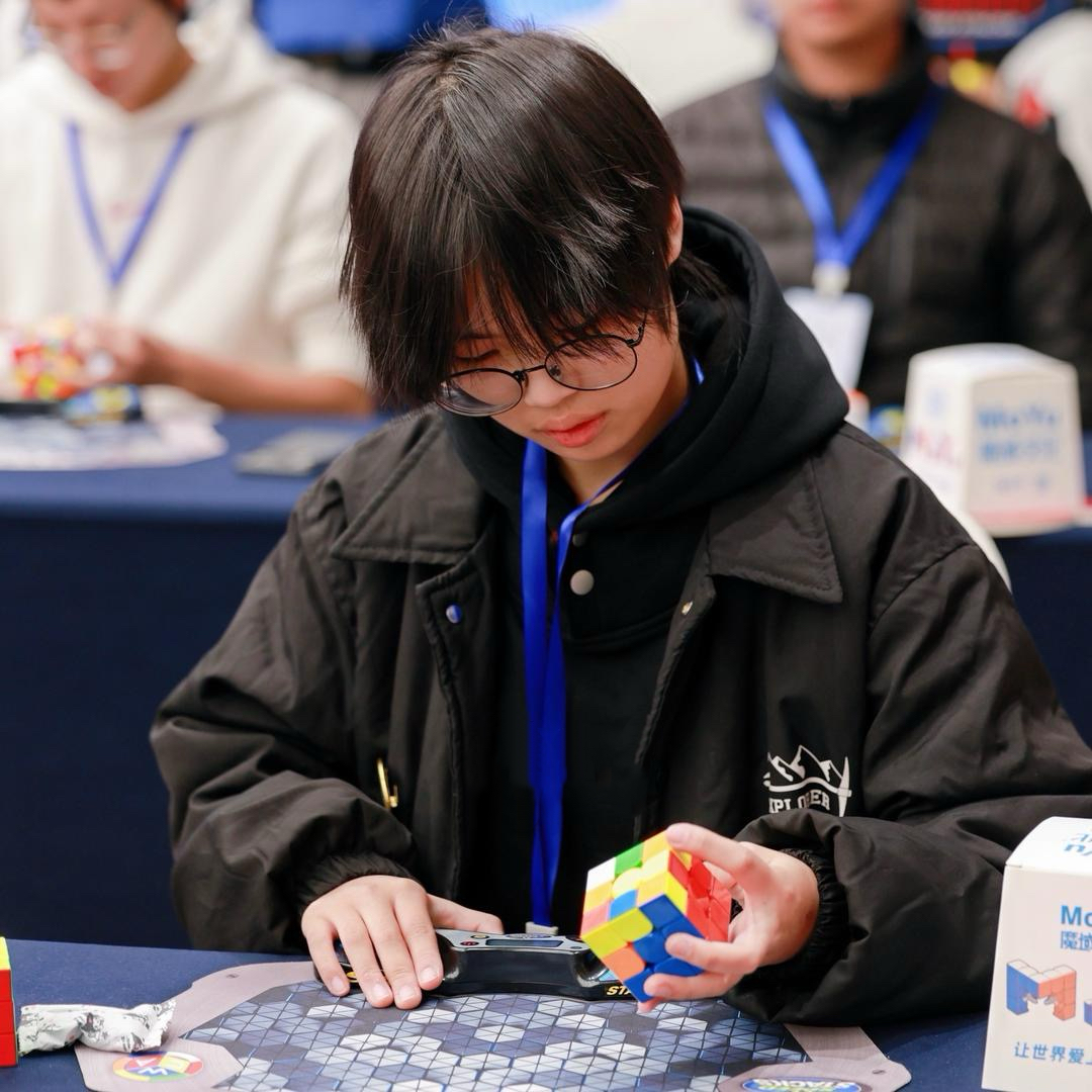 Yuchen Heng (衡雨辰)