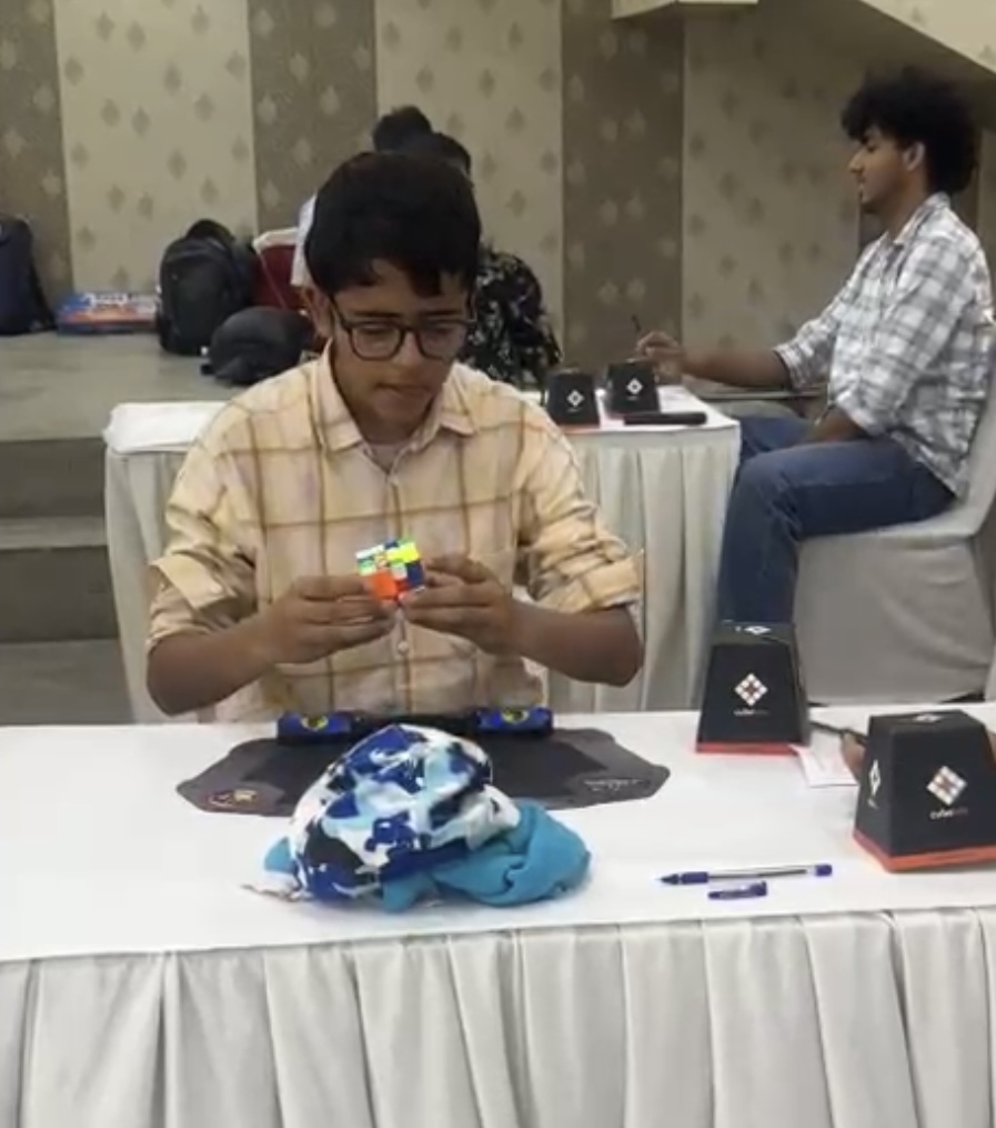 Aniket Ahuja (阿尼凯特·阿胡贾)