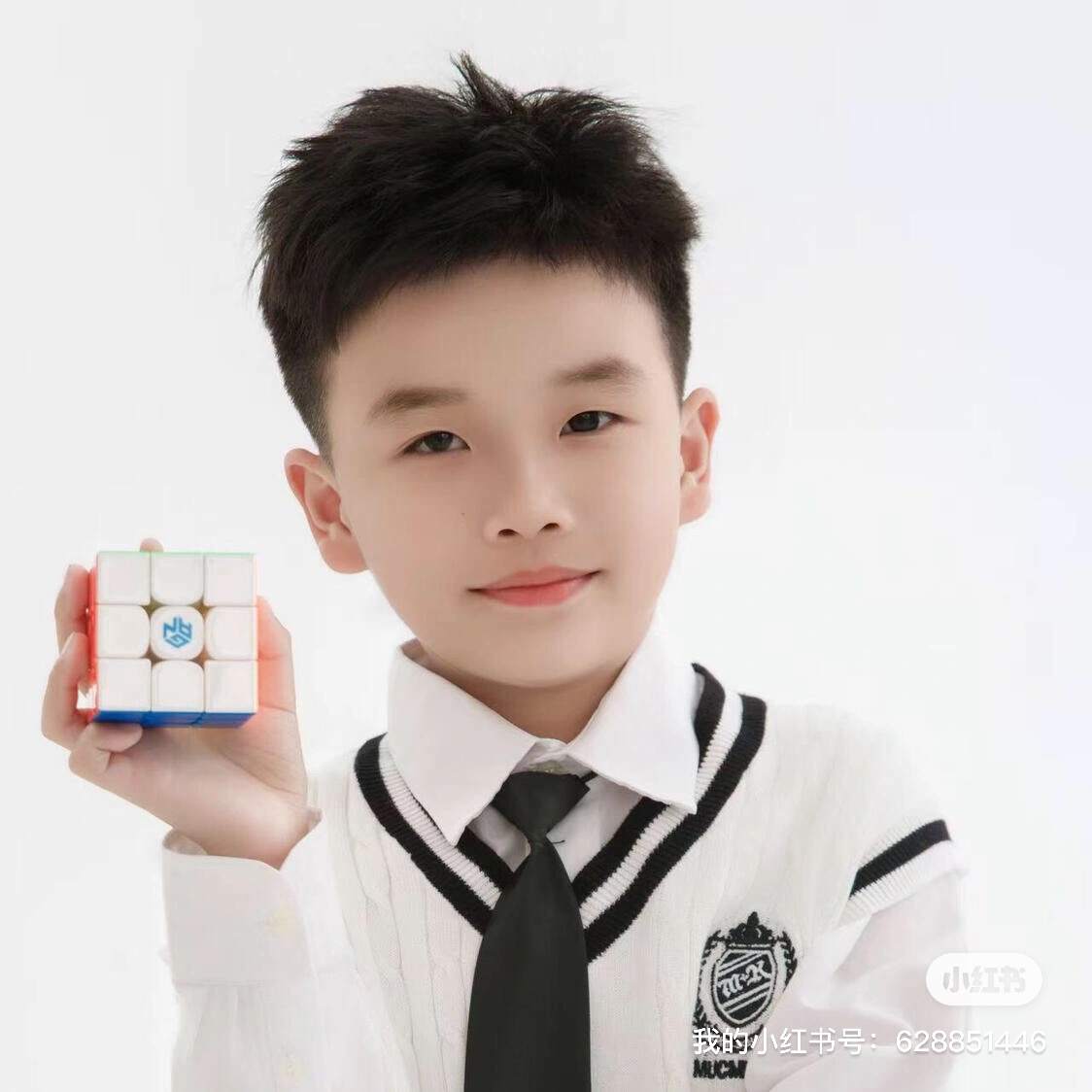 Xiangyi Zheng (郑翔译)