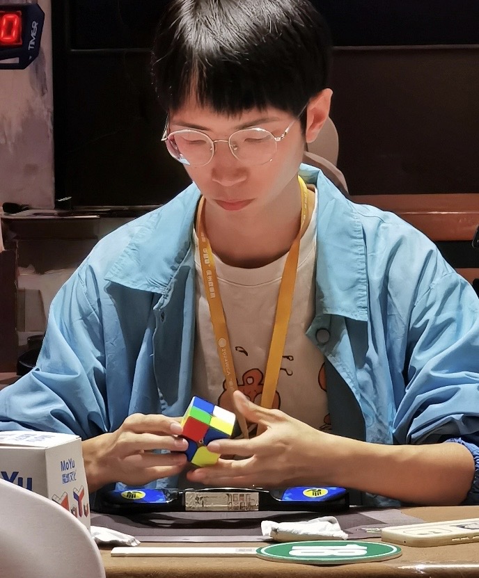 Xiyuan Yang (杨锡缘)