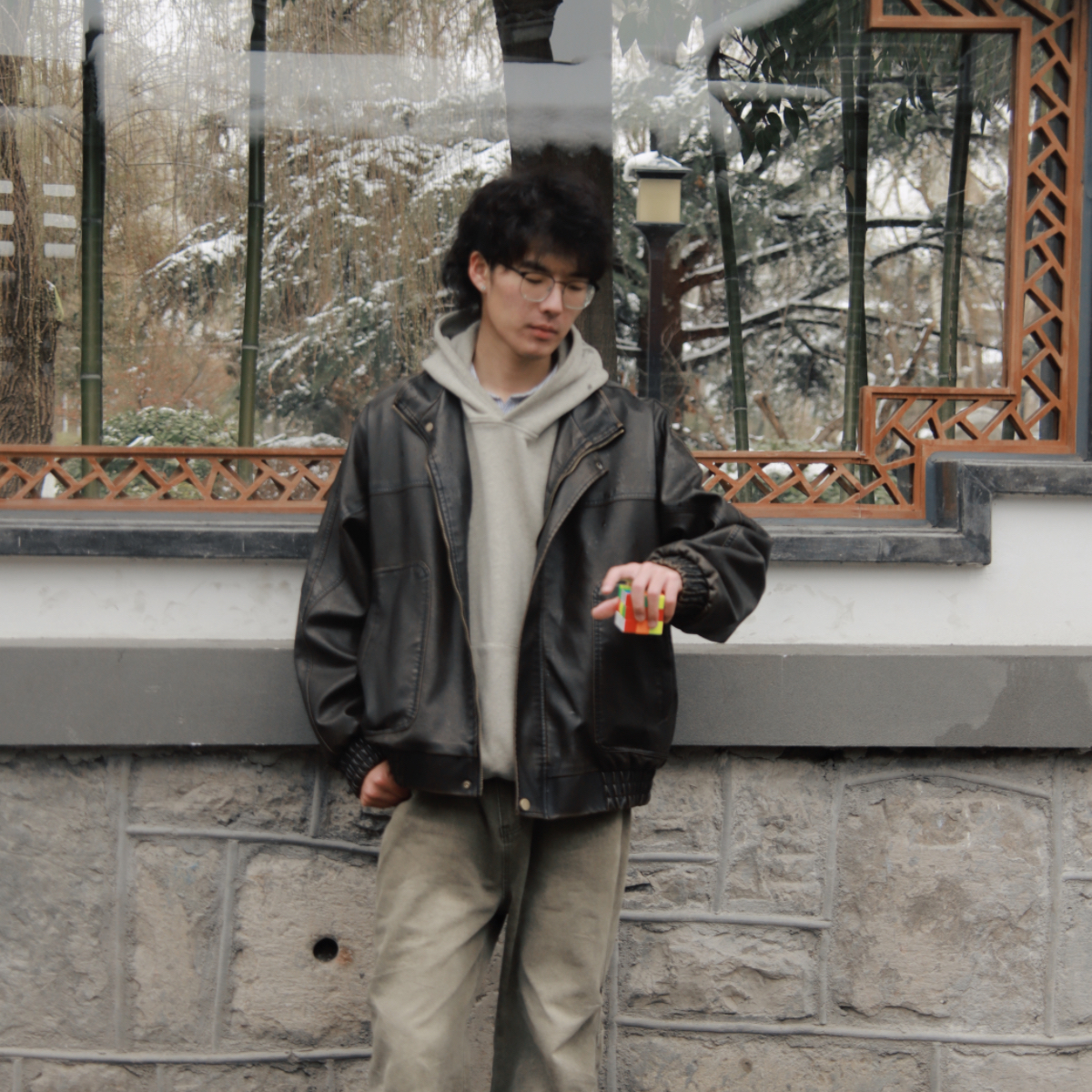 Yipeng Zhou (周一鹏)