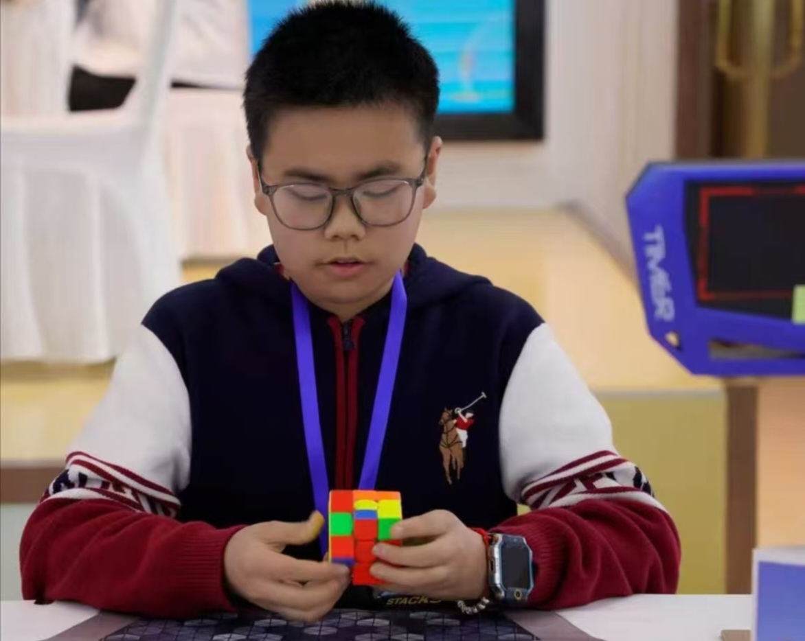 Jinrui Zhang (张金锐)